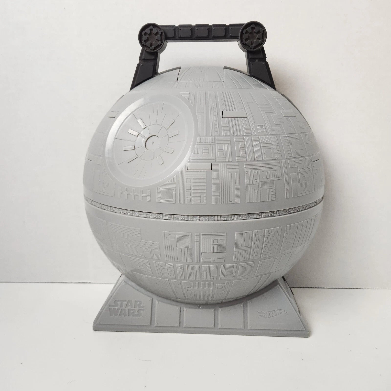 Hot Wheels Star Wars Death Star Play Case