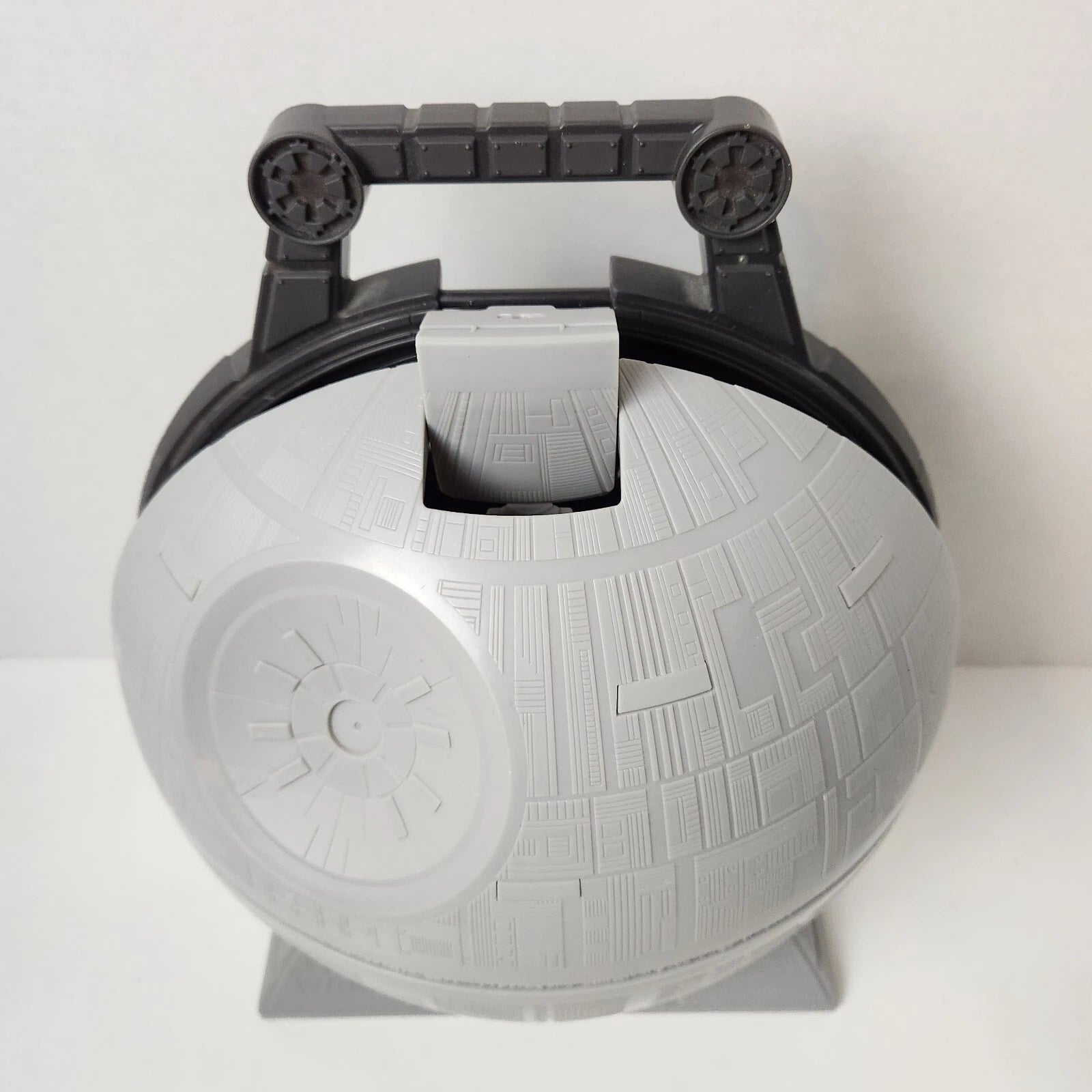 Hot Wheels Star Wars Death Star Play Case