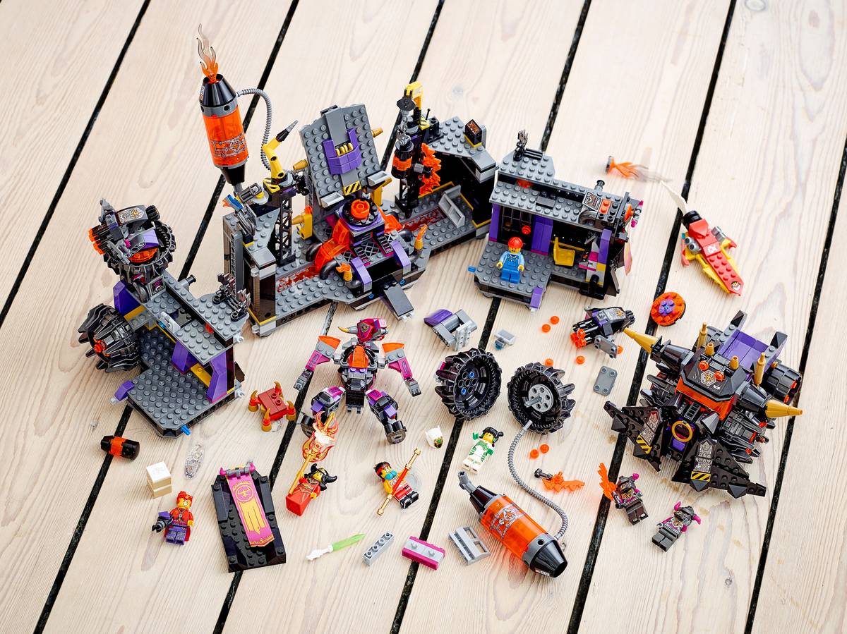 Lego Monkie Kids The Flaming Foundry