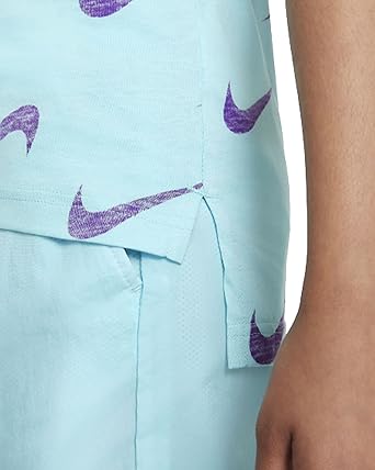 Nike Sportswear Big Kids' (Girls') T-Shirt